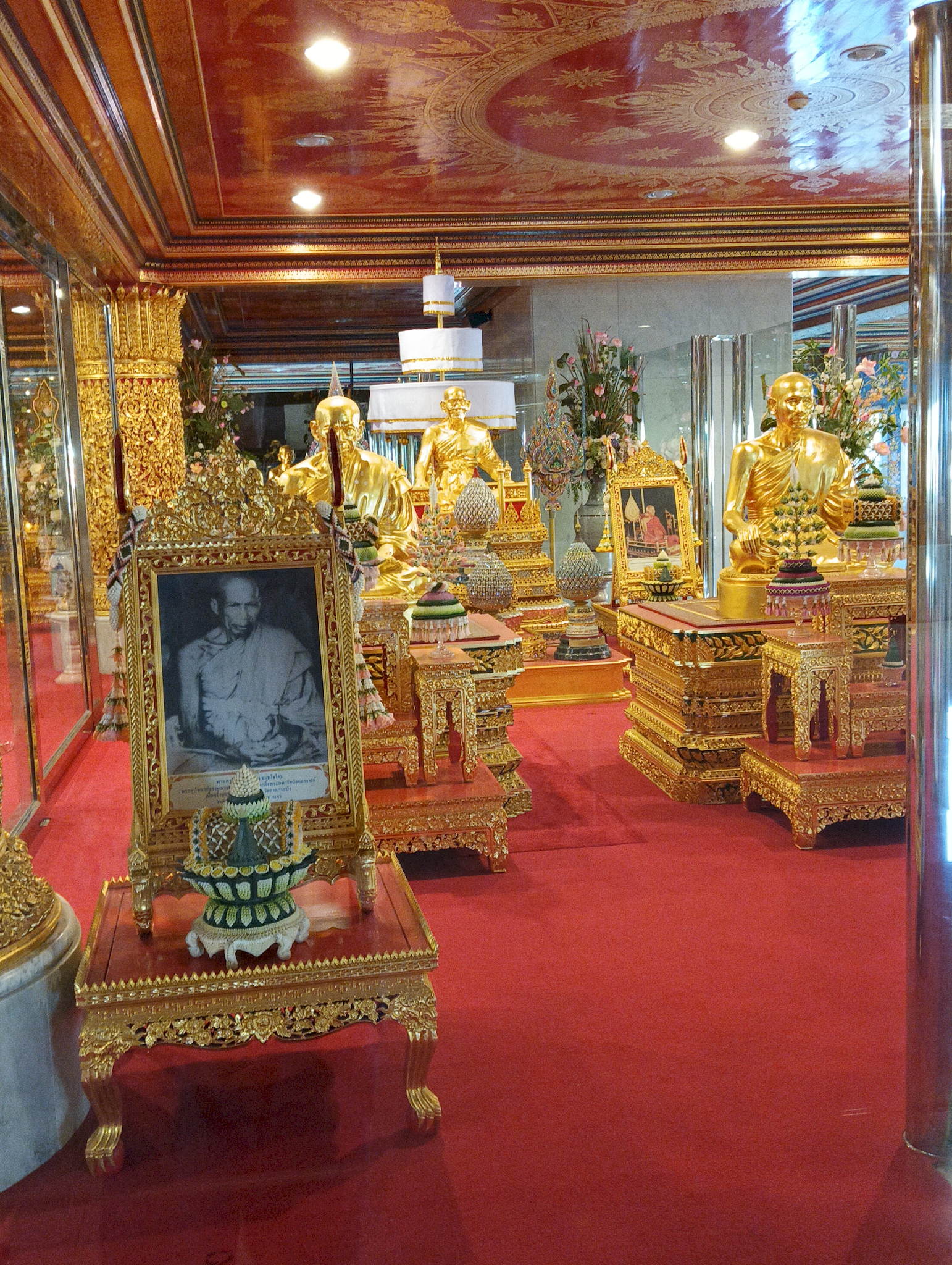 tour thailand temple-inner